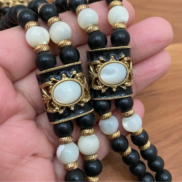 Vintage Signed 1928 2-Strands Black Beads & Cat’s Eye Necklace - Picture 13 of 15